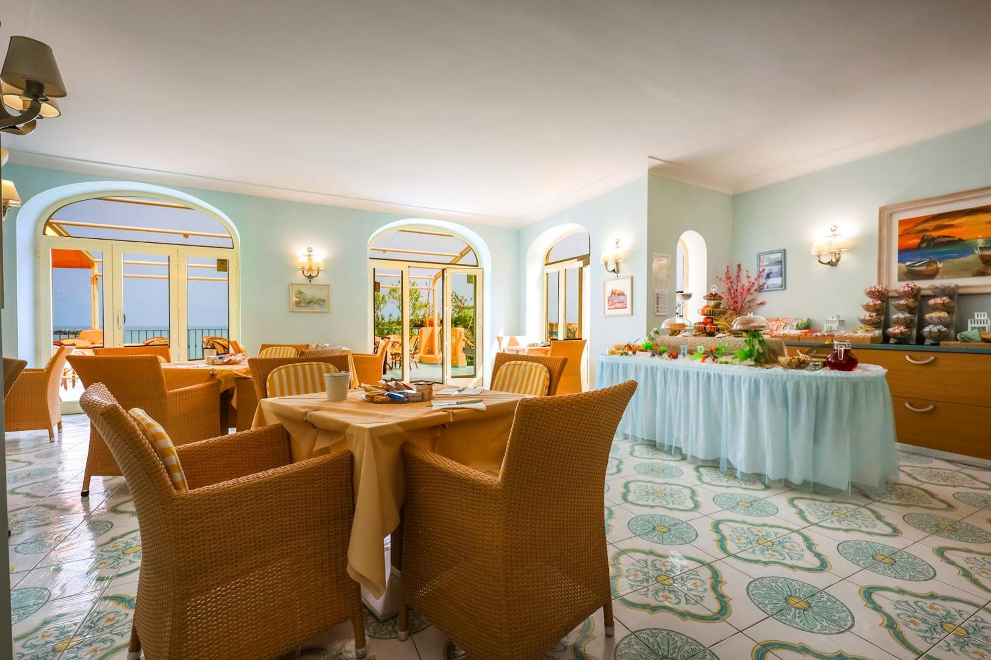 Hotel Rivamare อีสเกีย ภายนอก รูปภาพ