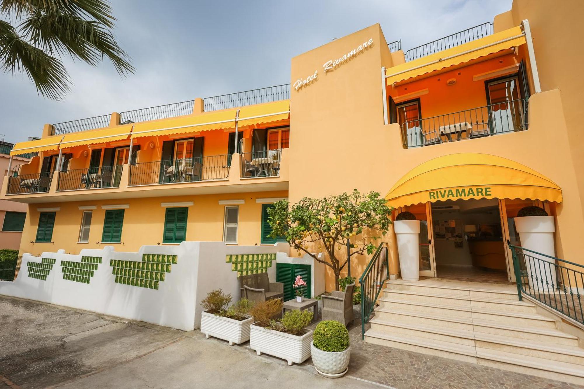 Hotel Rivamare อีสเกีย ภายนอก รูปภาพ